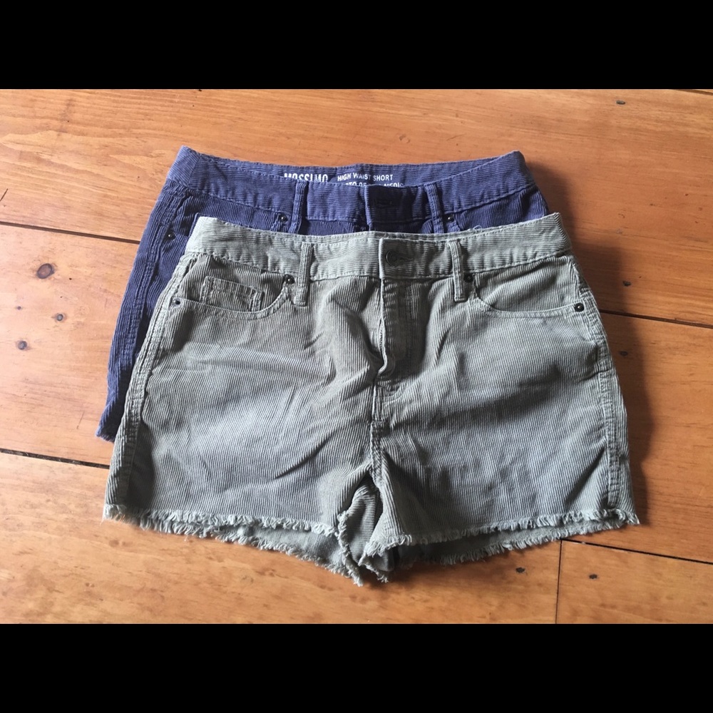 Corduroy high waisted shorts